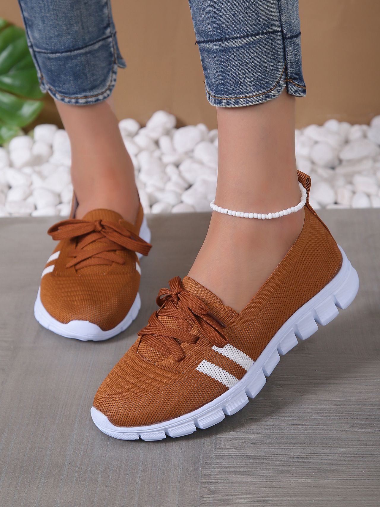 Women's Lightweight Breathable Soft Sole Fly Knit Shoes